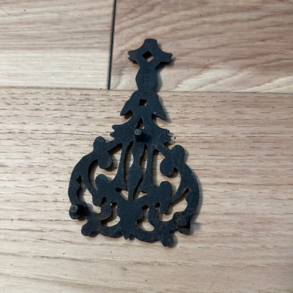 Wilton Trivet Cast Iron Small Black Footed Scroll Openwork Design 5.5 Inch